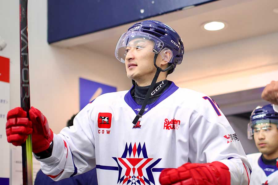 医大生でありながら、プロのアイスホッケー選手としてもプレーする矢野竜一朗【写真：羽鳥慶太】