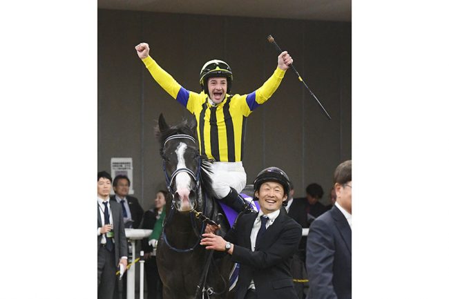 まねき馬 25周年レインボー 1928クリストフ・ルメール騎手 今週から