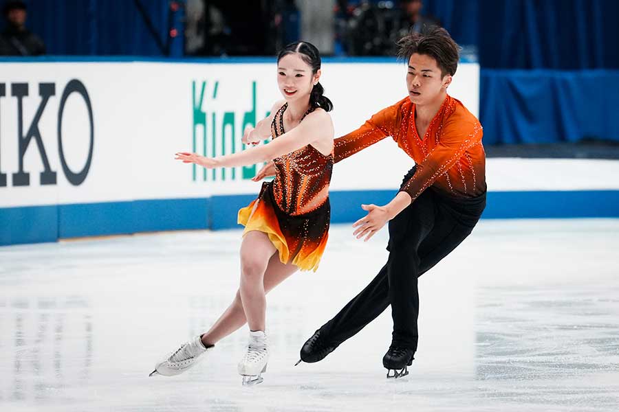 NHK杯で演技した“ゆなすみ”こと長岡柚奈、森口澄士組【写真:中戸川知世】