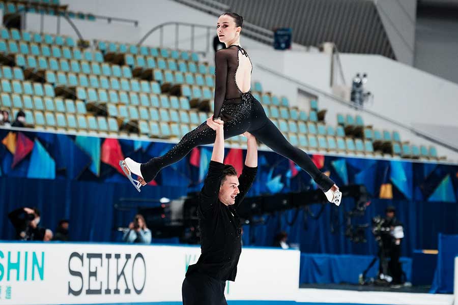 日本の観客の前で華麗な演技を見せた【写真:中戸川知世】