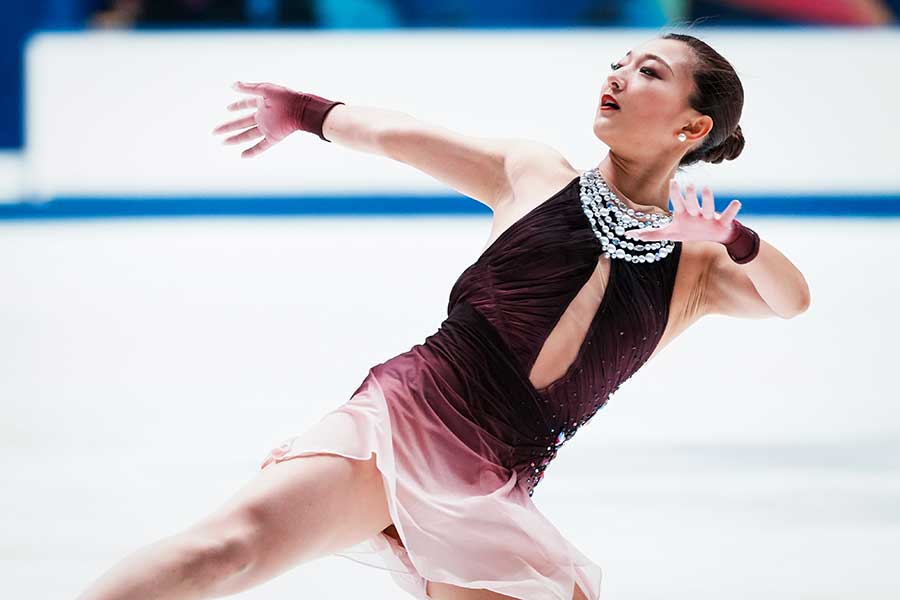 NHK杯、優勝した坂本花織【写真：中戸川知世】