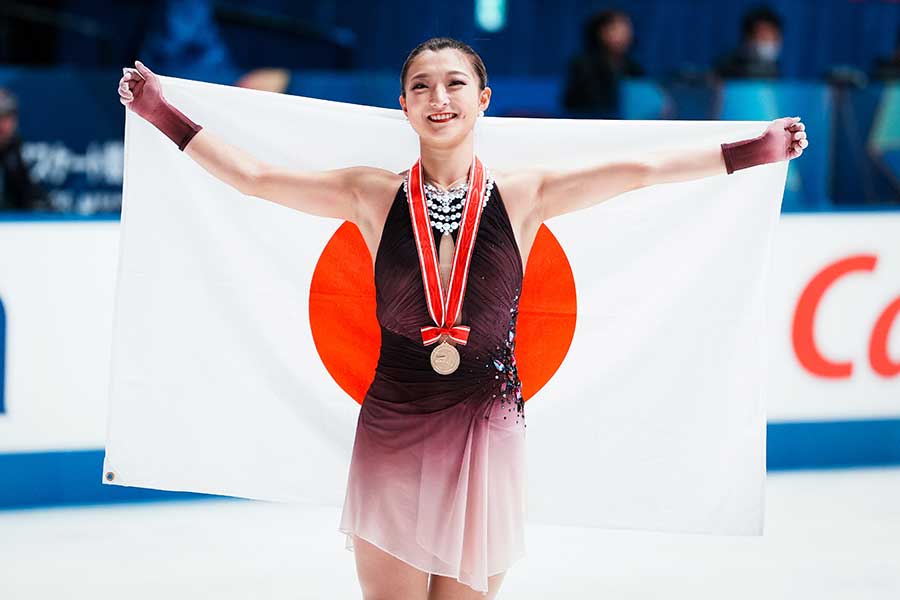 NHK杯、優勝した坂本花織【写真：中戸川知世】