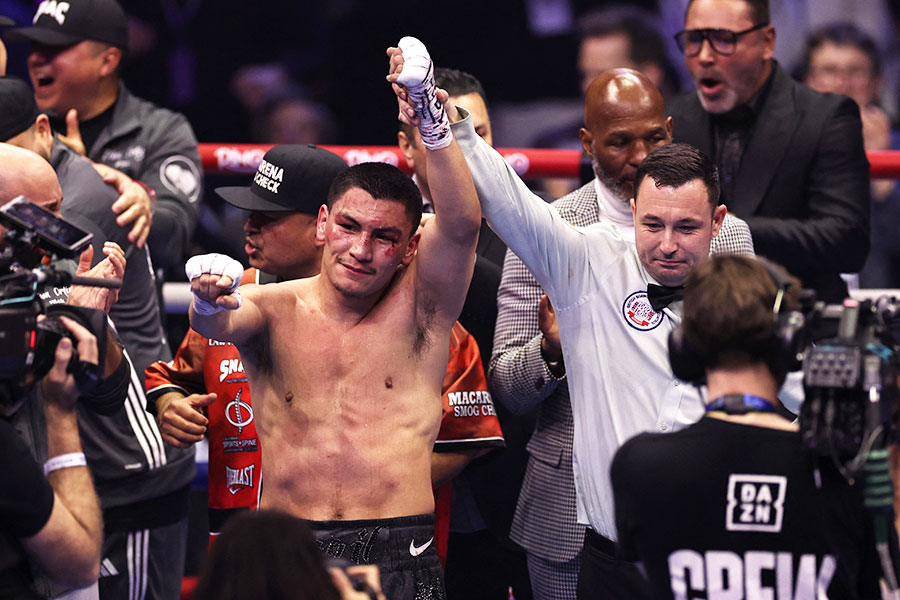 バージル・オルティスJr(中央)【写真:ロイター/アフロ】