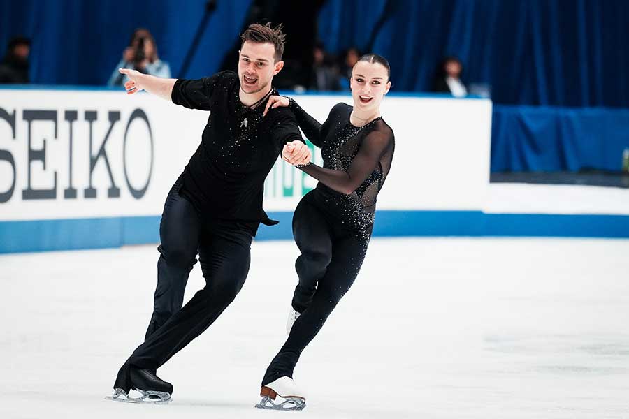 NHK杯に出場したダリア・ダニロワ、ミシェル・ツィバ組【写真：中戸川知世】