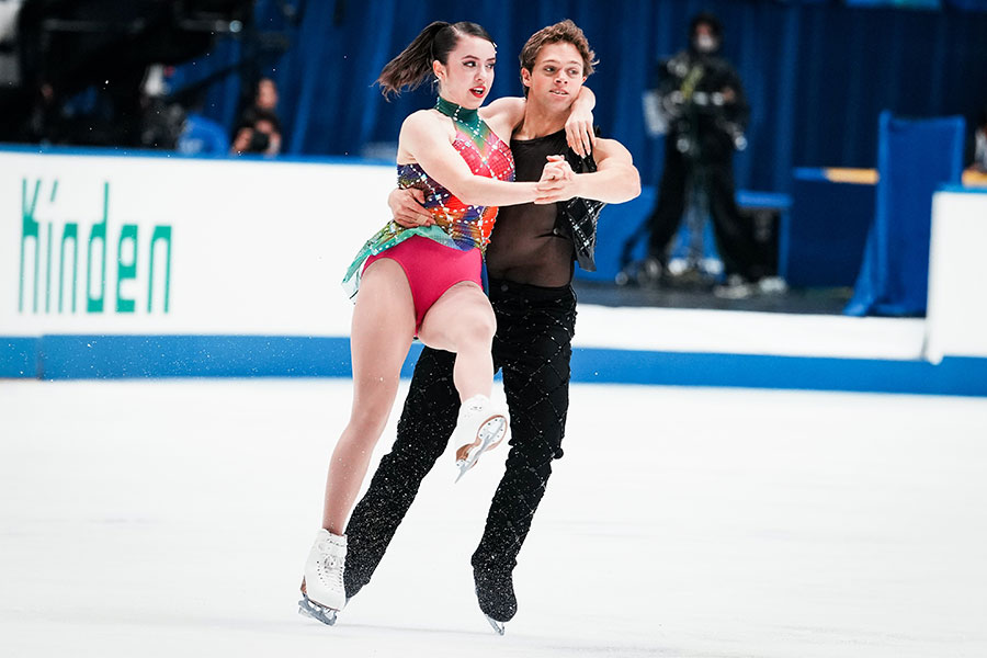 NHK杯に出場したキャロライン・グリーン(左)、マイケル・パーソンズ組【写真:中戸川知世】
