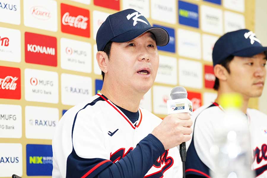 韓国のリュ・ジヒョン監督【写真：小林靖】