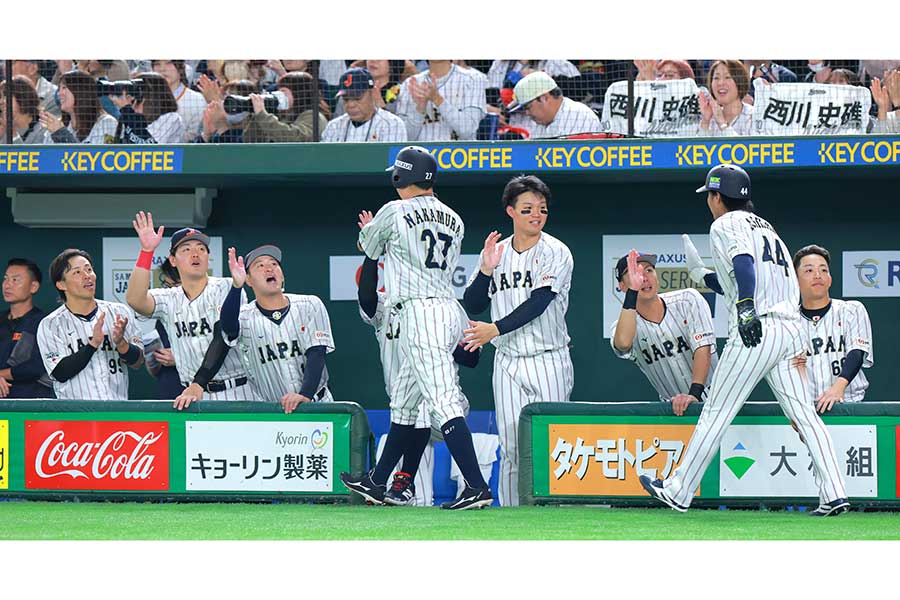 韓国代表と強化試合を行っている侍ジャパン【写真：産経新聞社】