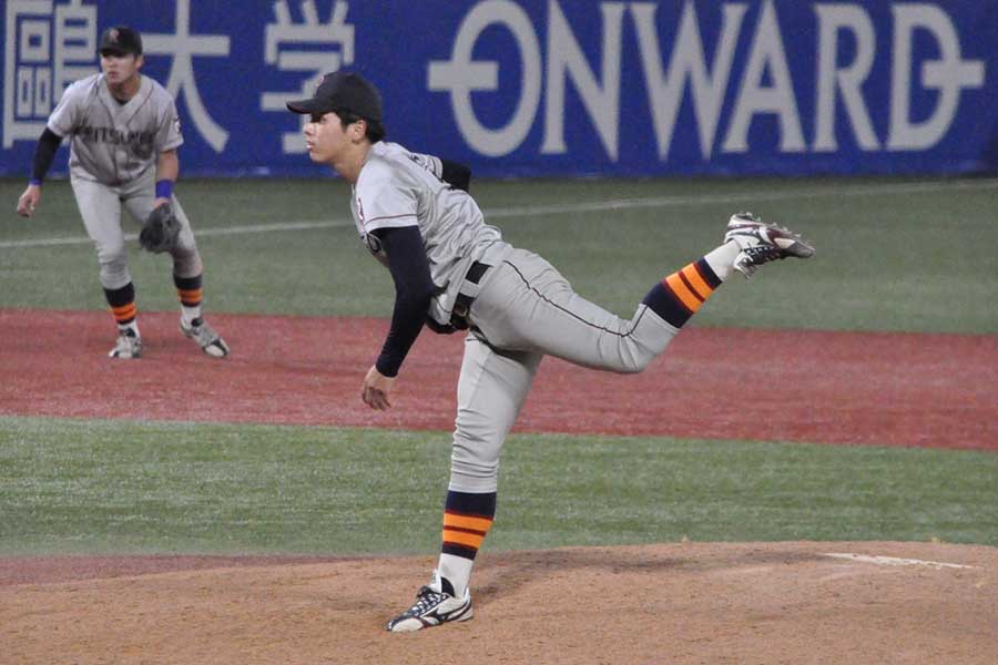 9回のマウンドに上がった有馬伽久【写真:山野邊佳穂】