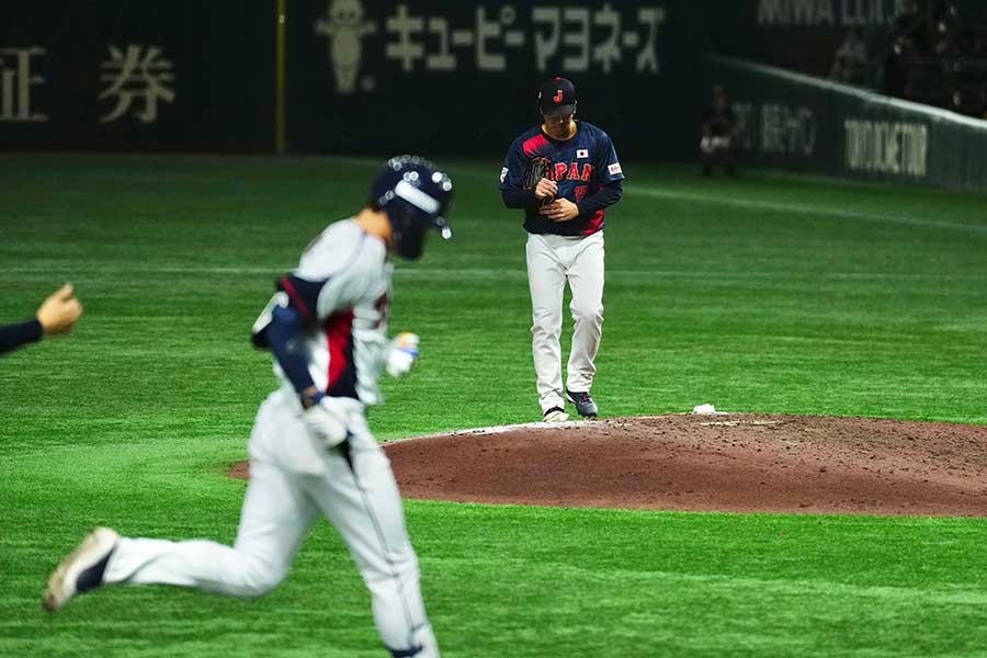 9回に同点ソロを被弾した大勢【写真:小林靖】