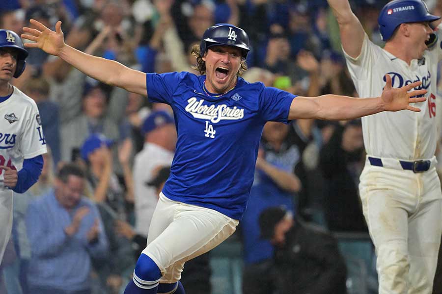 ドジャースのエンリケ・ヘルナンデス【写真：ロイター】