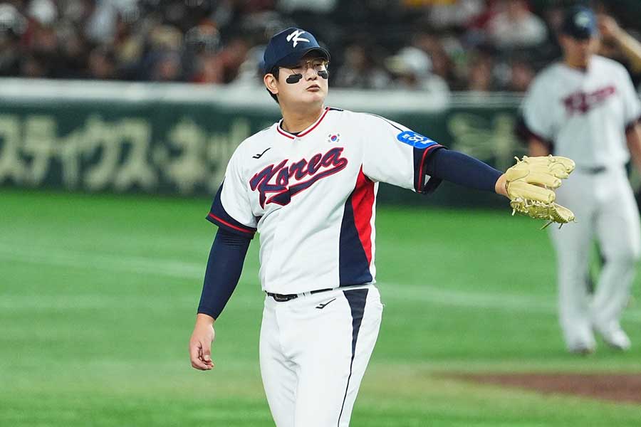 強化試合第2戦に登板したキム・ソヒョン【写真:小林靖】