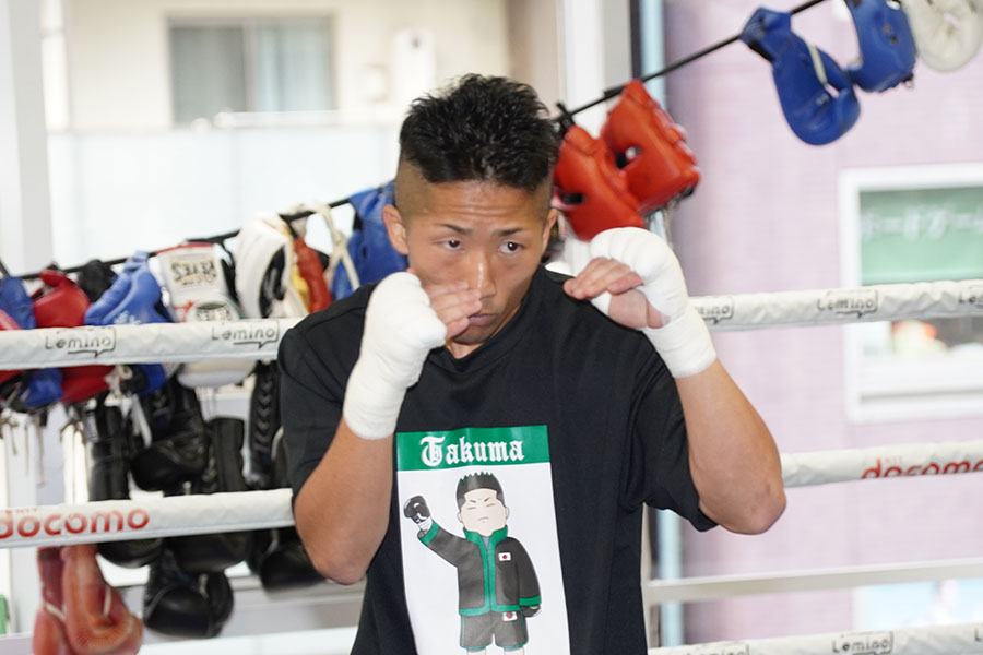 公開練習を行った井上拓真【写真:澤田直人】