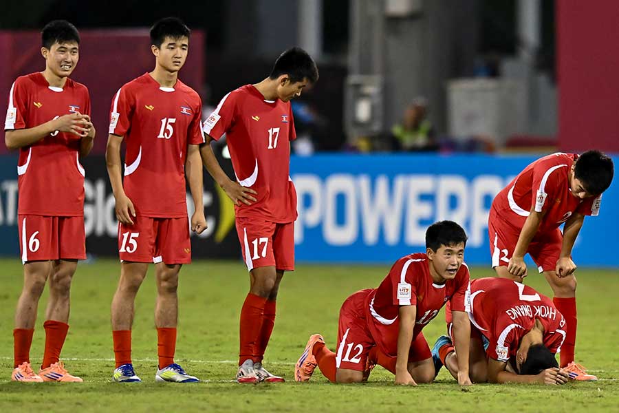 サッカーU-17日本代表と対戦した北朝鮮【写真:アフロ】
