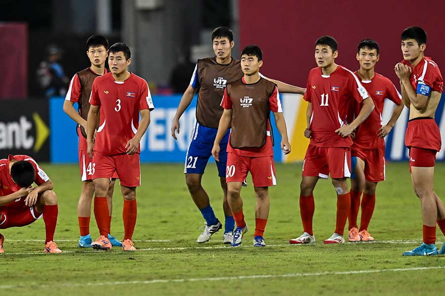 サッカーU-17日本代表と対戦した北朝鮮【写真：アフロ】