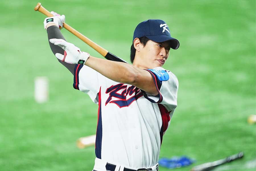 大リーグ移籍を目指しているソン・ソンムン【写真:小林靖】