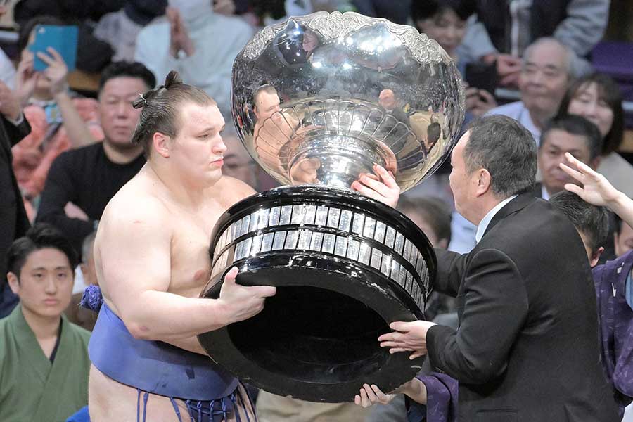 優勝した安青錦【写真：スポーツ報知/アフロ】
