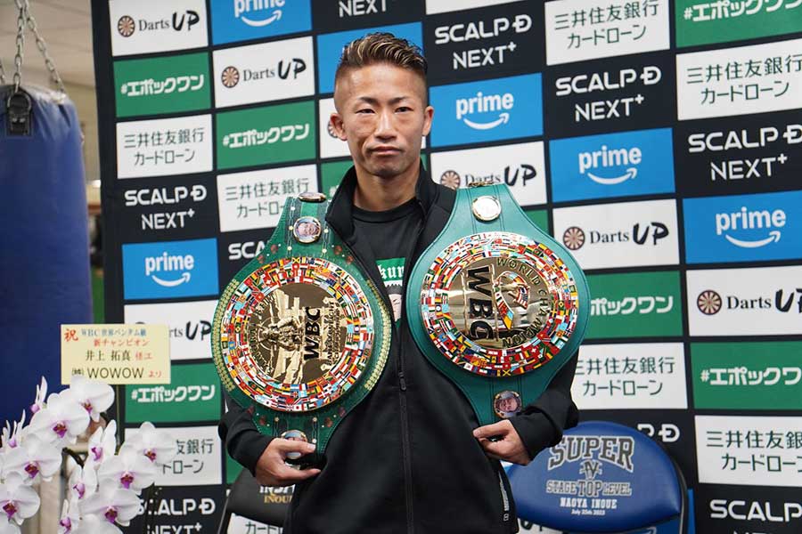 一夜明け会見を行った井上拓真【写真:澤田直人】