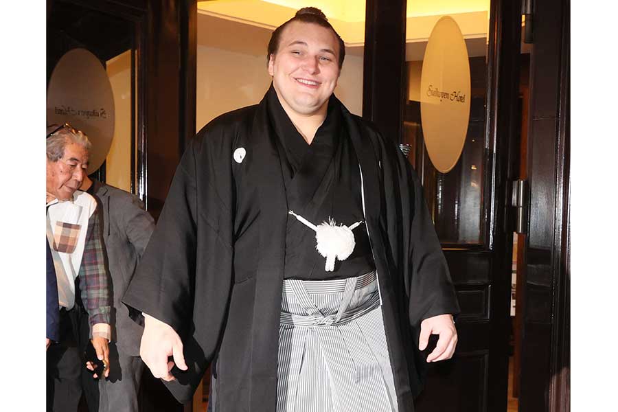 安青錦【写真:産経新聞社】