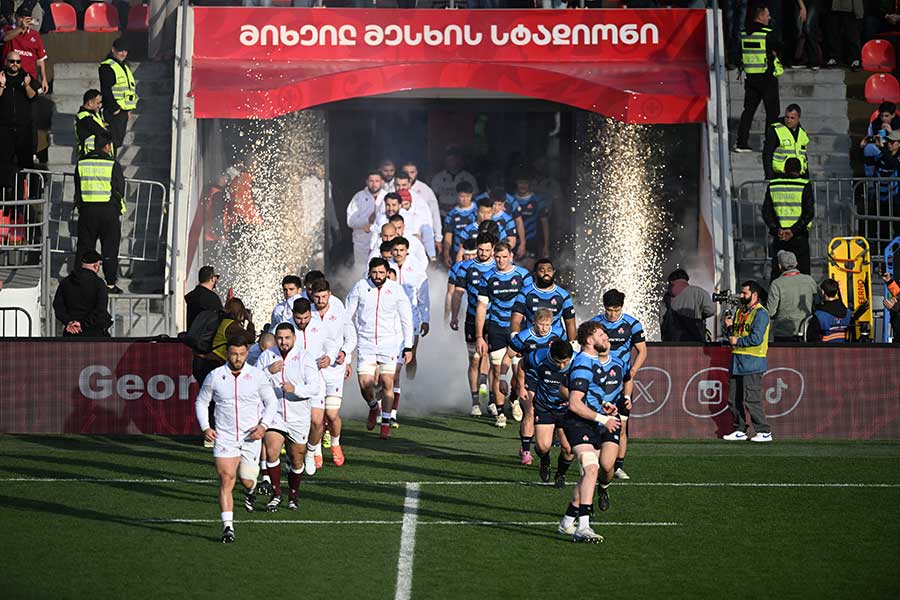 門戸が狭まる代表選考、エディーHCが挙げた来夏の3つのポイントとは【写真:JRFU】