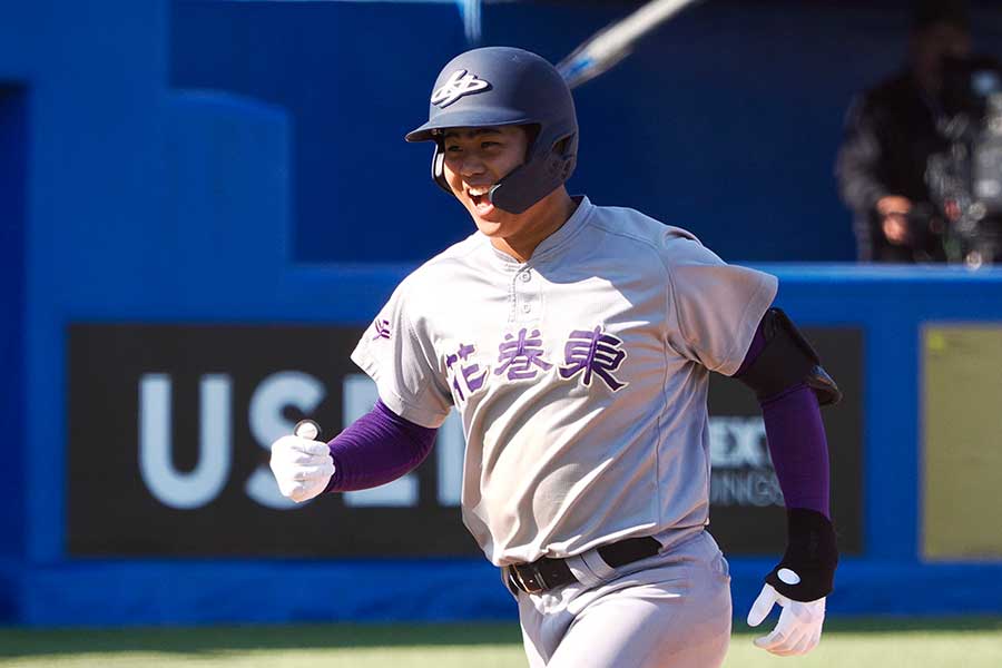 崇徳戦で豪快な本塁打を放った花巻東・古城大翔【写真:羽鳥慶太】