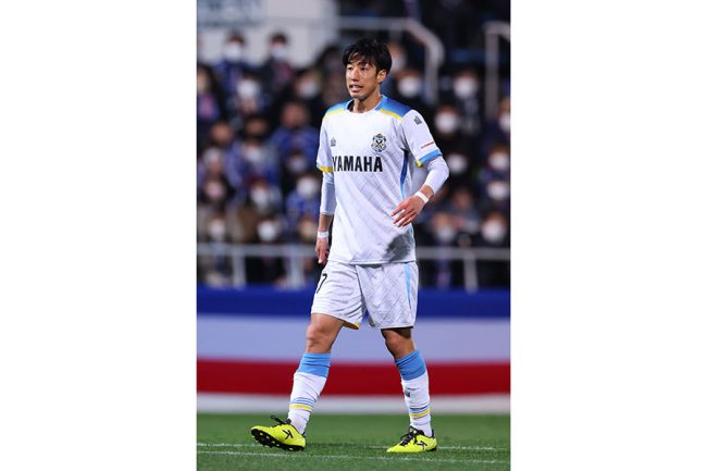 元日本代表FWからの「ご報告」に仰天 華麗なる転身にサッカー仲間も