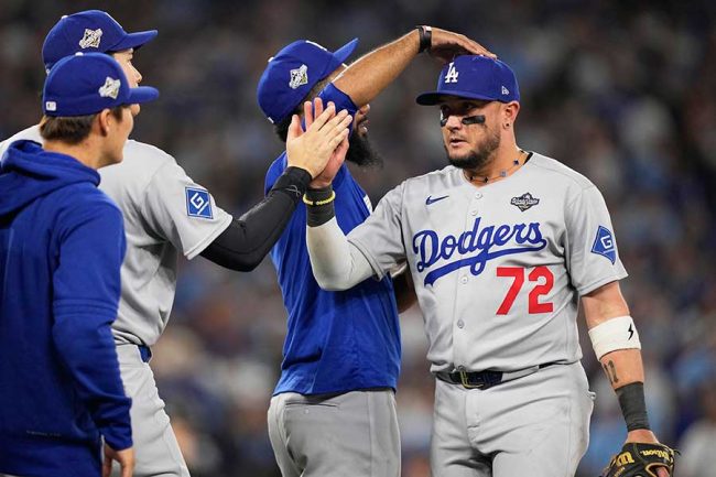 ドジャース残留を発表「ジーンとくる」「嬉しい」 FAも8.5億円契約