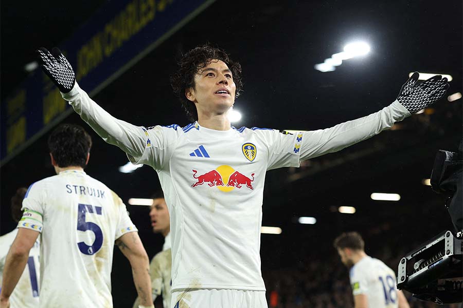 リバプール戦で同点ゴールを決めたリーズの田中碧【写真：ロイター】