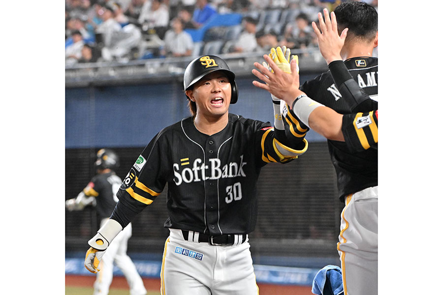 楽天に移籍することになった佐藤直樹【写真:産経新聞社】