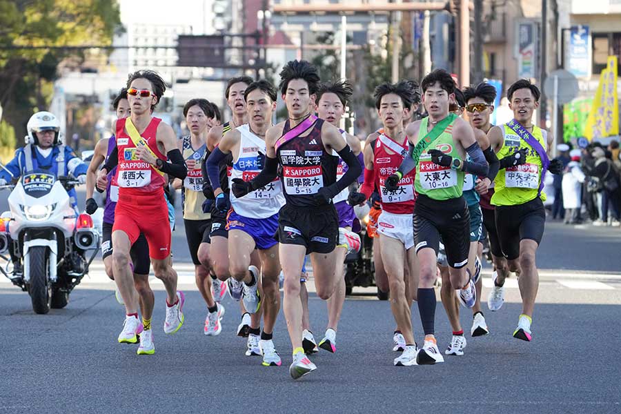 第102回箱根駅伝のスポンサーが話題に（写真は前回大会撮影）【写真：アフロ】