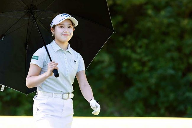 そりゃ人気出るわ」 女子ゴルフ23歳に長蛇の列…神対応に喝采 今季