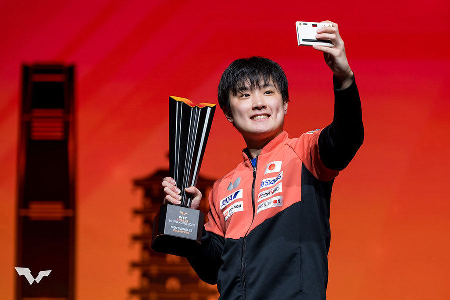 WTTファイナルズ香港で優勝した張本智和【写真:World Table Tennis提供】