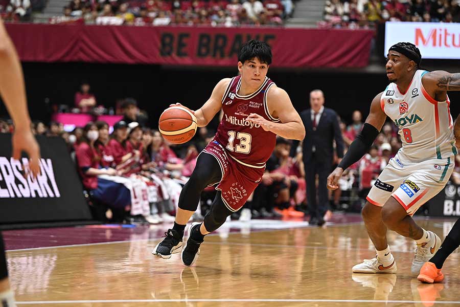 プロ入り後に味わった挫折を明かした川崎ブレイブサンダースの津山尚大【写真:B.LEAGUE】