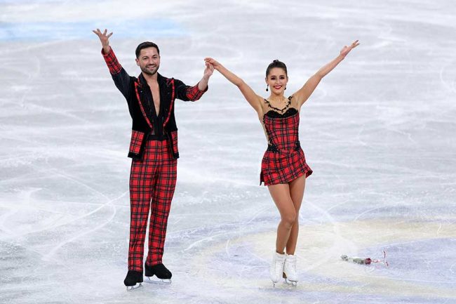英国女子が夜中に大興奮「日本のお菓子パーティー開かなきゃ」 届いた