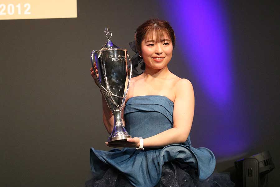 JLPGAアワード2025に登場した佐久間朱莉【写真:柳田通斉】