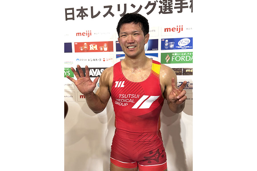 52年ぶりの両スタイル優勝を果たした成国大志【写真：産経新聞社】