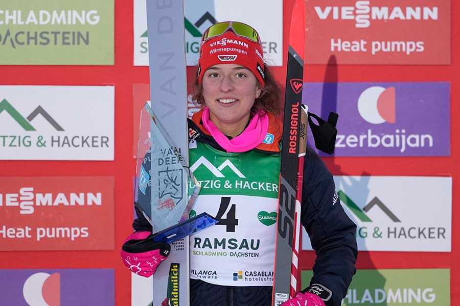 W杯第4戦で3位に入ったアルムブルスタ―【写真：AP/アフロ】