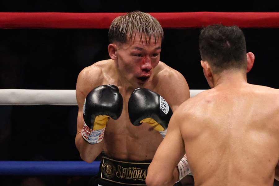 ドネアと対戦した堤聖也【写真：山口比佐夫】