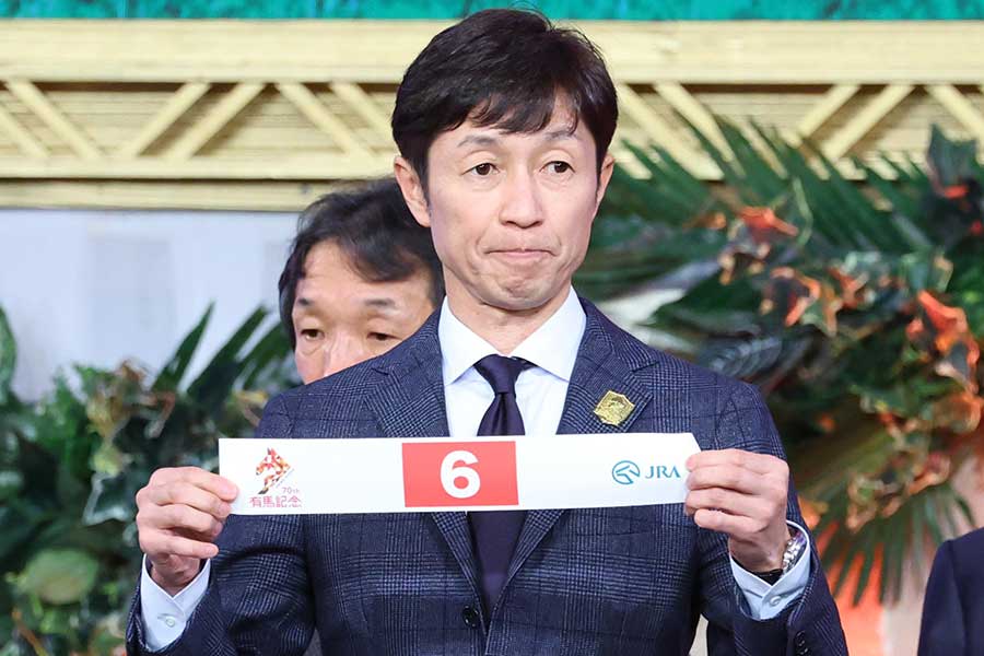 公開枠順抽選会で3枠6番を引き当てた武豊【写真：産経新聞社】