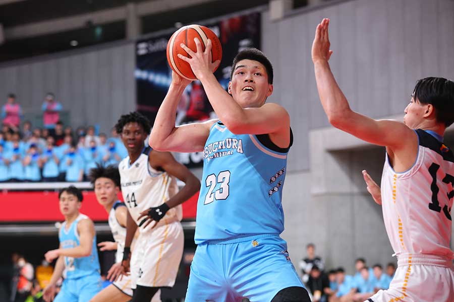 藤枝明誠戦で23得点をマークした土浦日大の飯田渚颯【（C）SoftBank ウインターカップ2025】