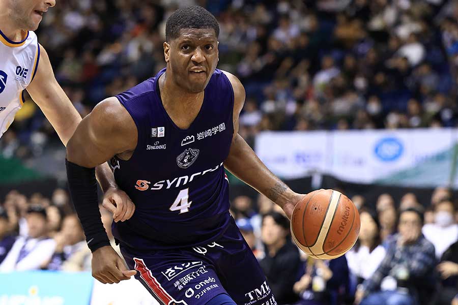 横浜ビー・コルセアーズで大黒柱の活躍を見せるダミアン・イングリス【写真提供：（C）B-CORSAIRS】