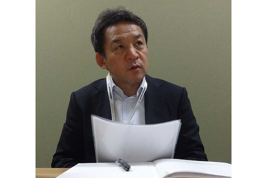 インタビューに応じた永友洋司TD、大学生年代の遠征招集の課題と向き合っている【写真：吉田宏】