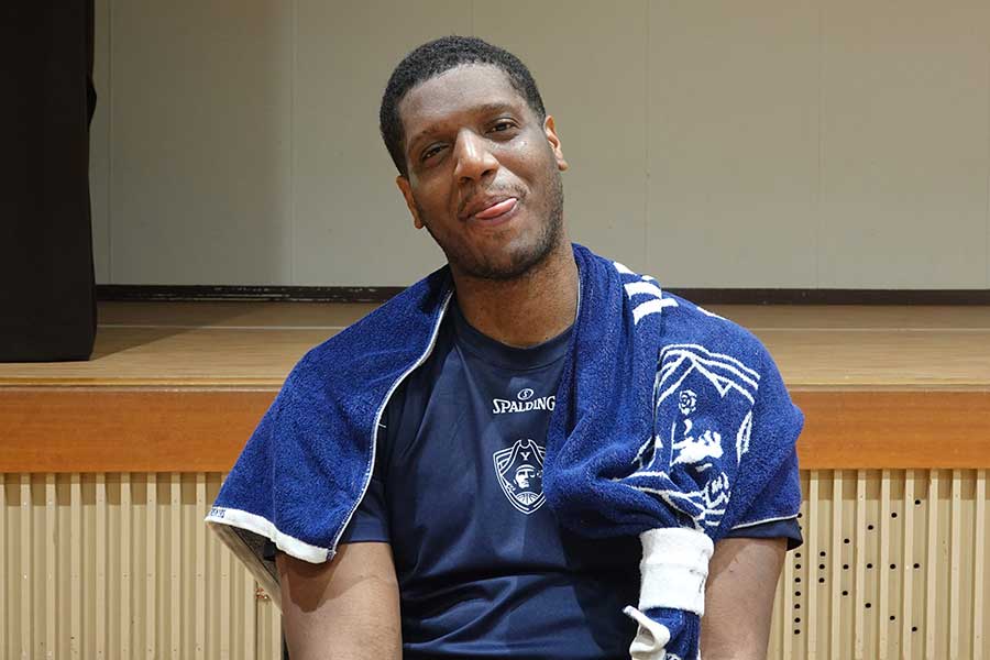 取材に応じた横浜BCのダミアン・イングリス【写真：編集部】