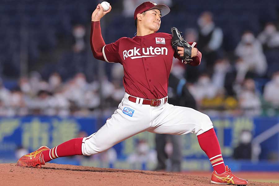 楽天の津留崎大成【写真：産経新聞社】