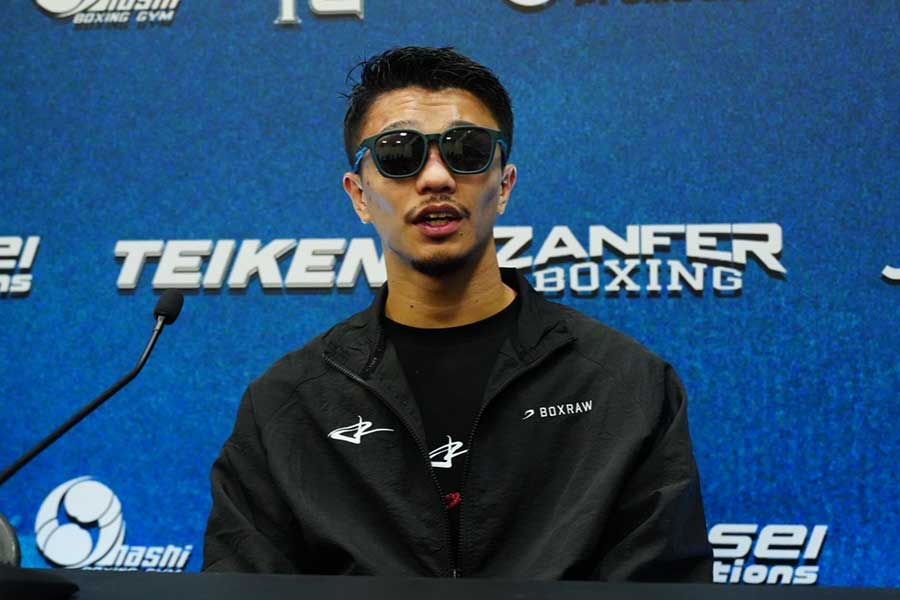 会見に出席した中谷潤人【写真：荒川祐史】