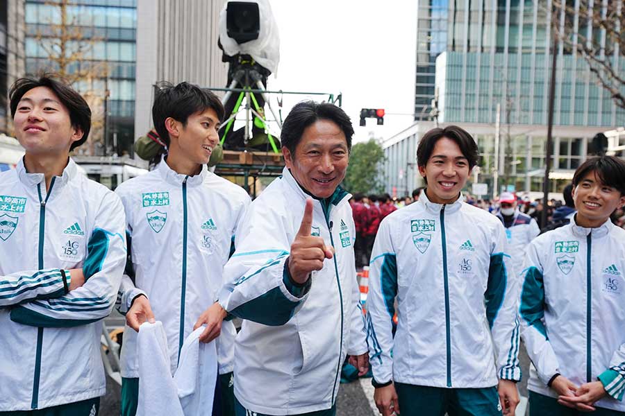 第101回箱根駅伝で優勝した青山学院大【写真：産経新聞社】