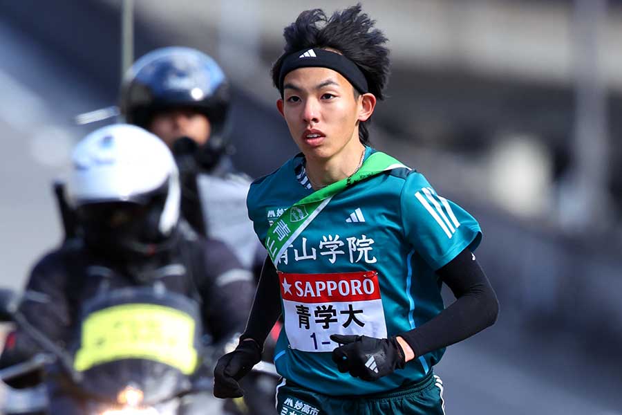 5区を託された青学大・黒田朝日【写真:アフロ】