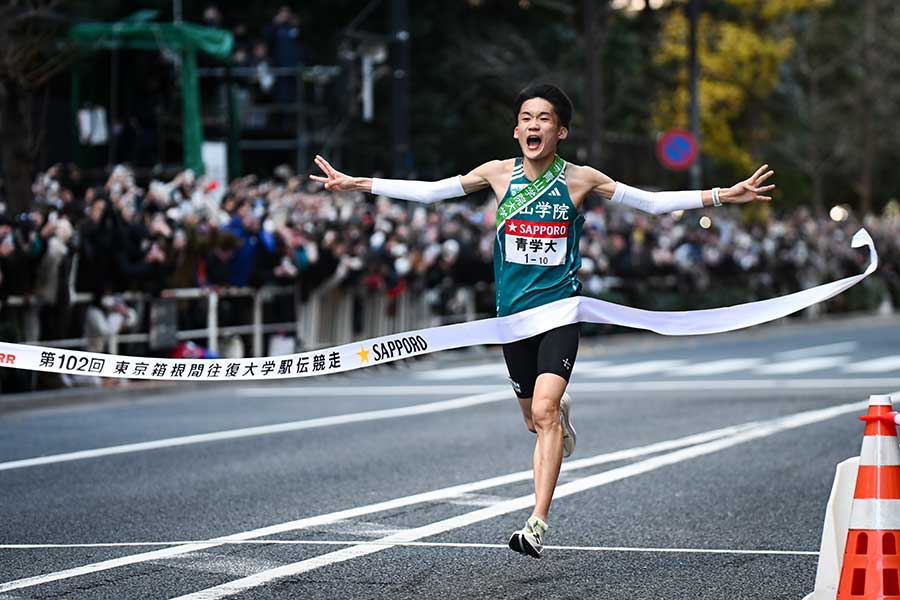 大会新で優勝した青学大【写真：中戸川知世】