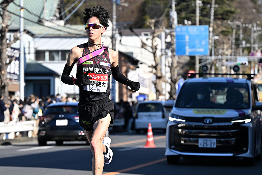 往路3区を走った国学院大の野中恒亨【写真:アフロ】
