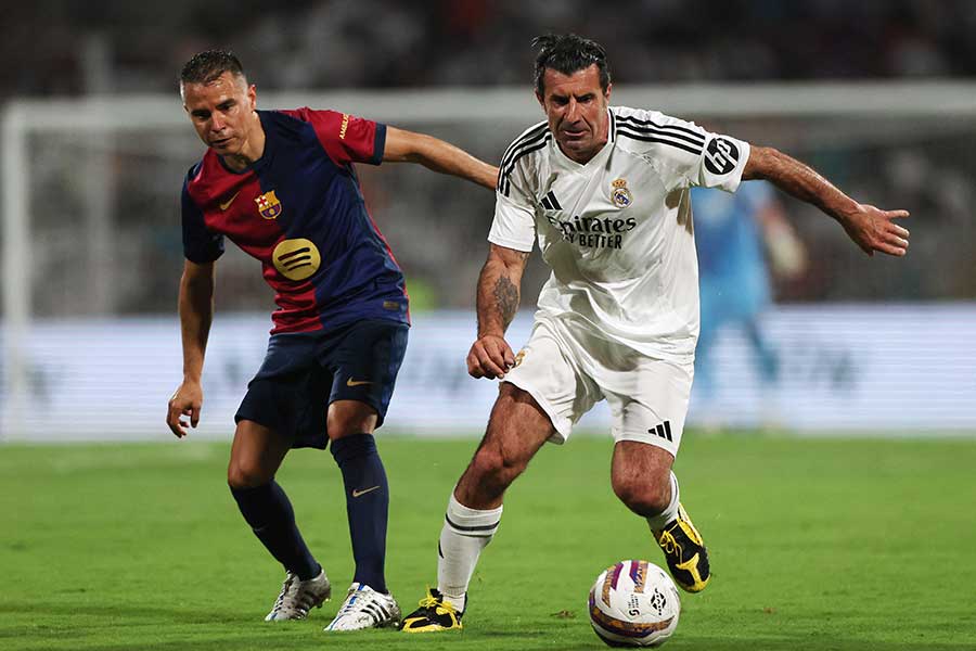 ルイス・フィーゴ氏(右)【写真:ロイター/アフロ】