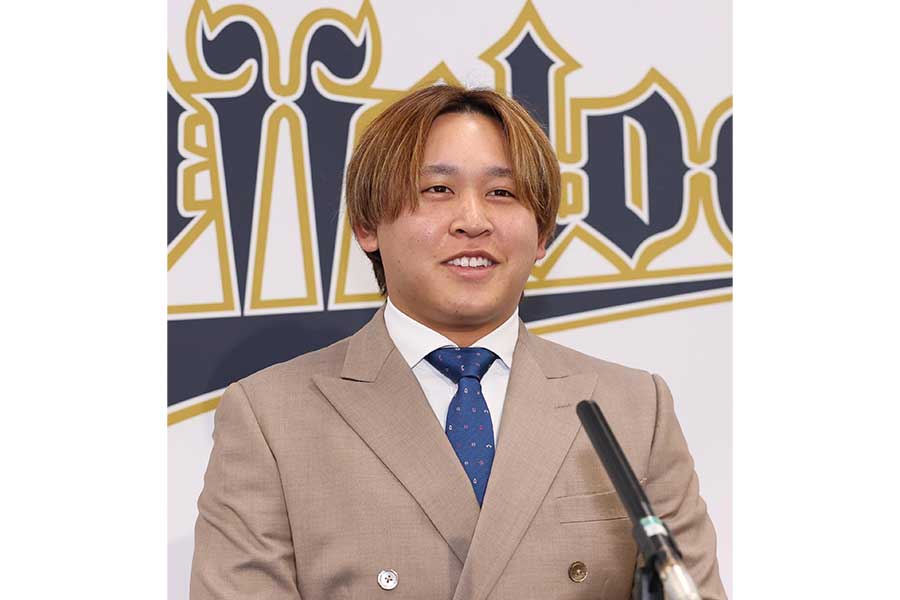 宮城大弥【写真：産経新聞社】